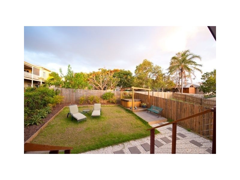 44 Ashton Street, Camp Hill QLD 4152