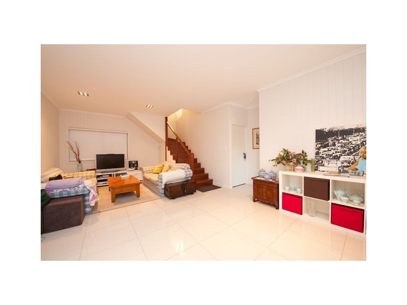 44 Ashton Street, Camp Hill QLD 4152