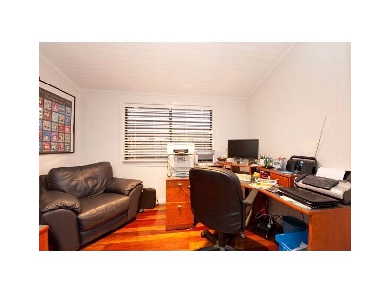 44 Ashton Street, Camp Hill QLD 4152