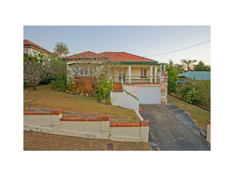 25 Newman Avenue, Camp Hill QLD 4152