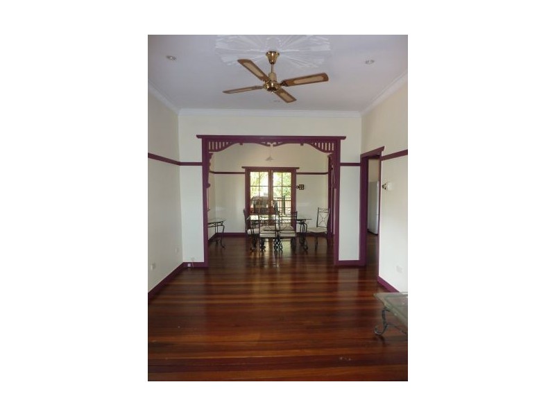 13 Flower Street, Woolloongabba QLD 4102