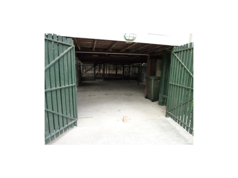 13 Flower Street, Woolloongabba QLD 4102