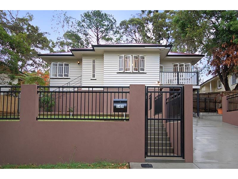 142 Victor Street, Holland Park QLD 4121