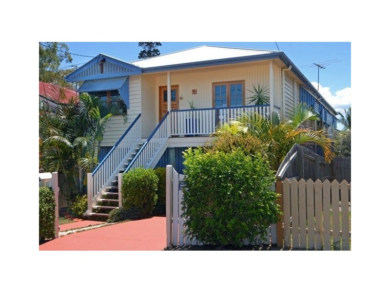 3A Galway Street, Greenslopes QLD 4120