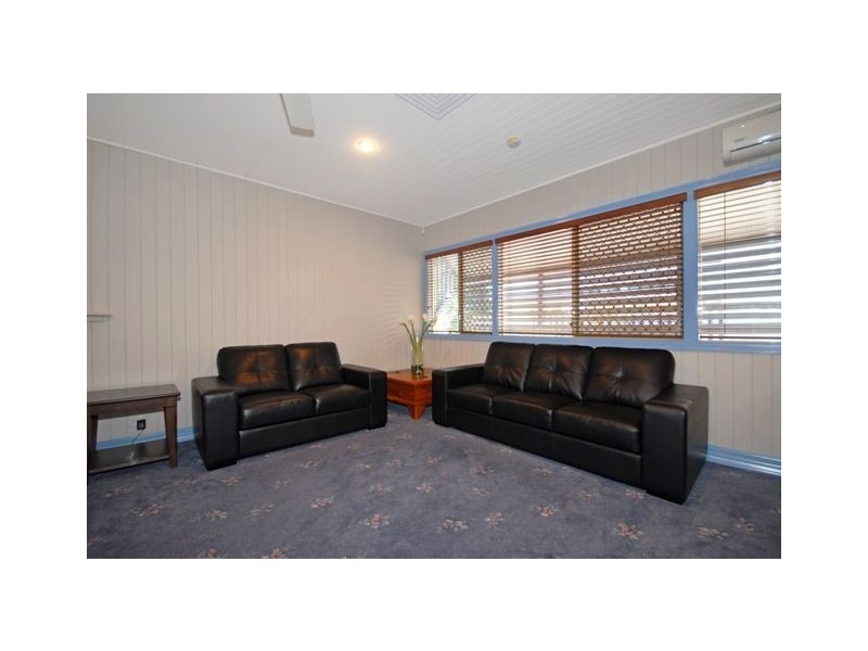 3A Galway Street, Greenslopes QLD 4120