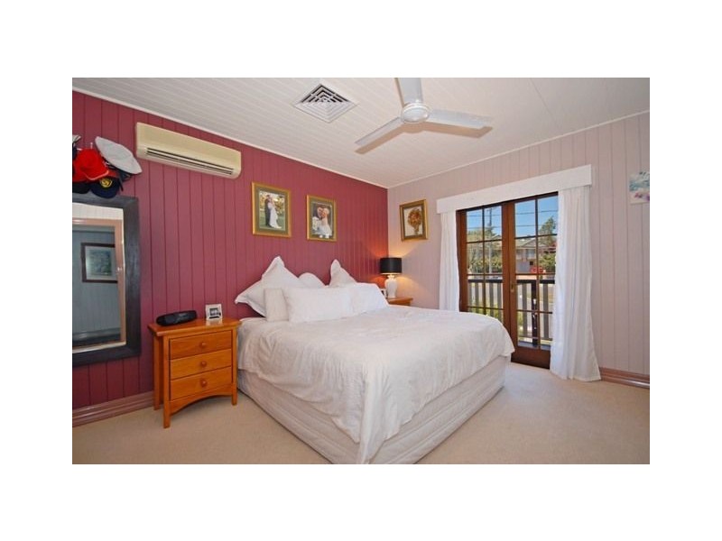 3A Galway Street, Greenslopes QLD 4120