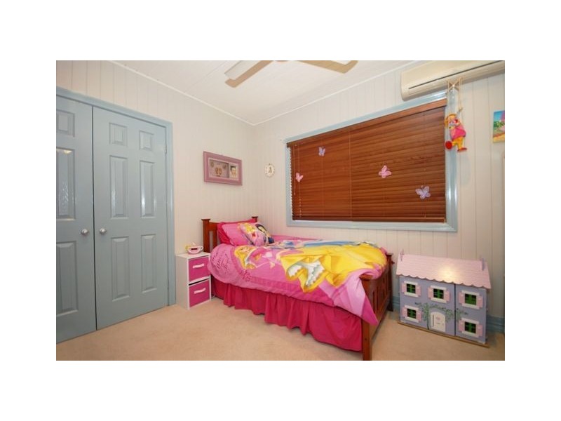 3A Galway Street, Greenslopes QLD 4120
