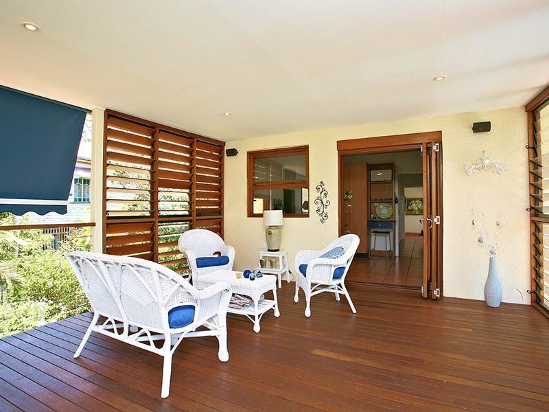 15 Pryde Street, Camp Hill QLD 4152