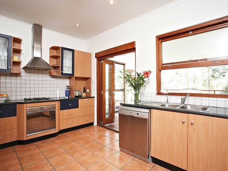 15 Pryde Street, Camp Hill QLD 4152