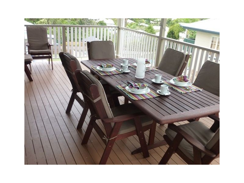 96 Sapphire Street, Holland Park QLD 4121