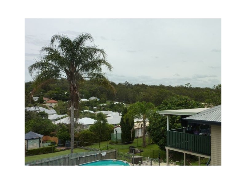 96 Sapphire Street, Holland Park QLD 4121