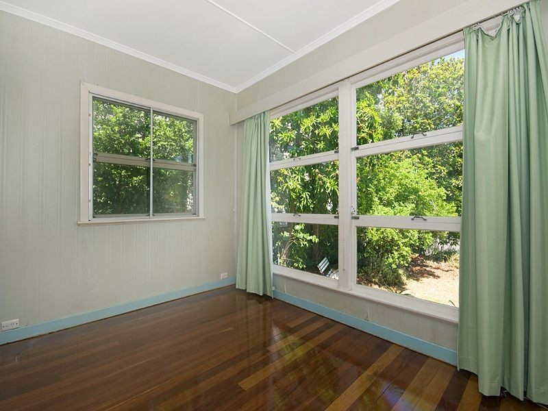 168 Harold Street, Holland Park QLD 4121