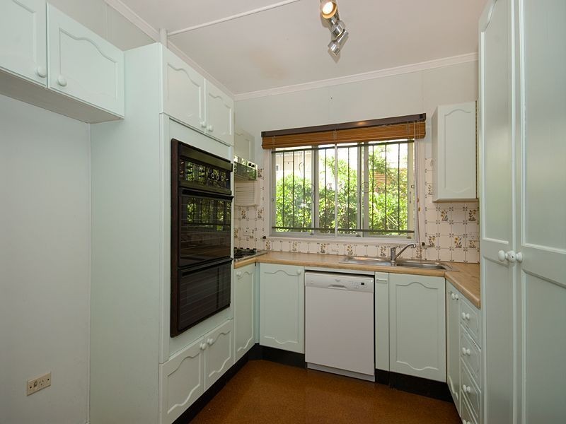 168 Harold Street, Holland Park QLD 4121