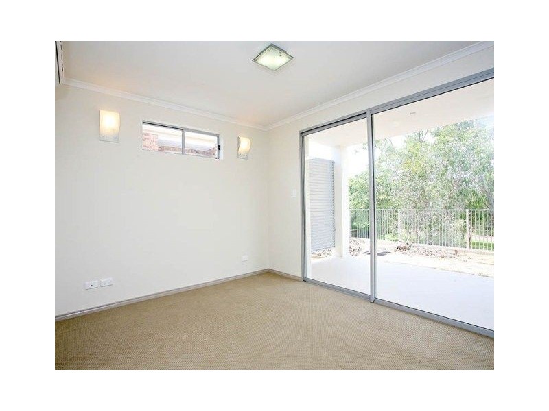 2/46 Leicester Street, Coorparoo QLD 4151