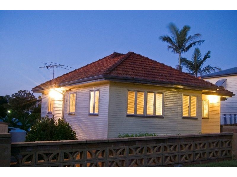 25 Galsworthy Street, Holland Park West QLD 4121