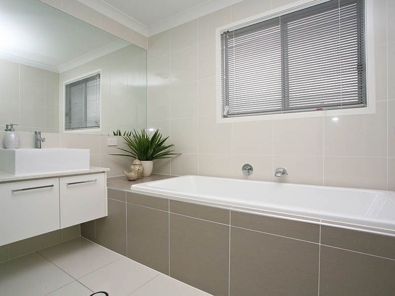 238A Riding Road, Balmoral QLD 4171