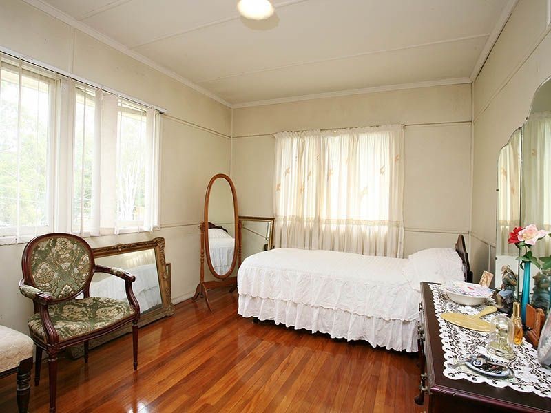 6 Garden Street, Greenslopes QLD 4120