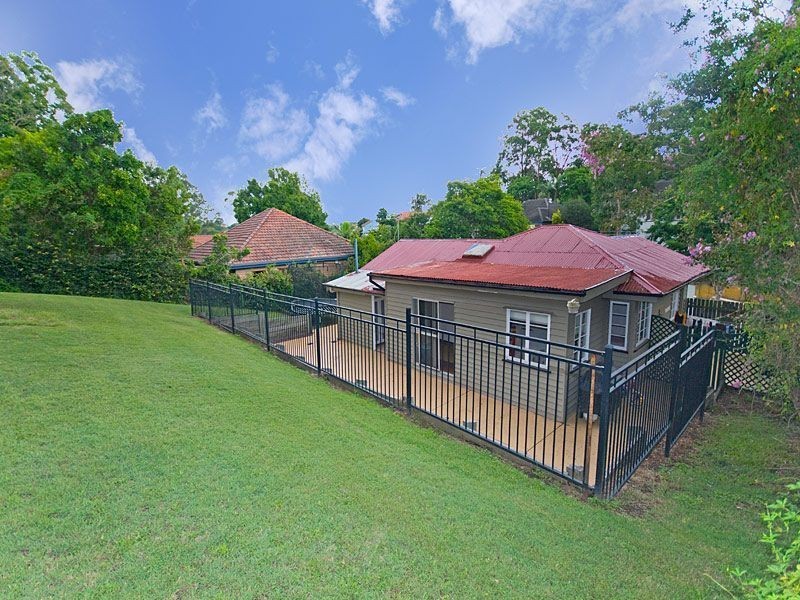 41 Coonara Street, Holland Park QLD 4121