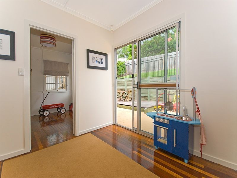 41 Coonara Street, Holland Park QLD 4121