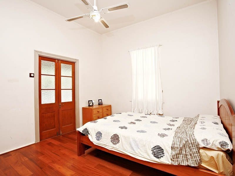 19 Harris Street, Windsor QLD 4030