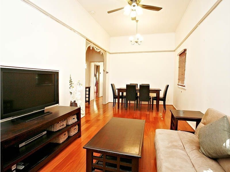 19 Harris Street, Windsor QLD 4030