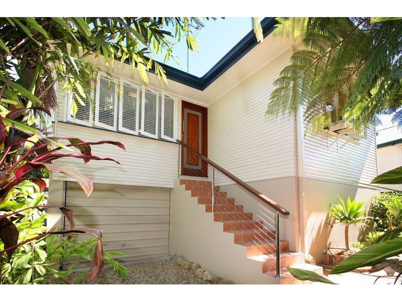 31 Walker Street, Coorparoo QLD 4151