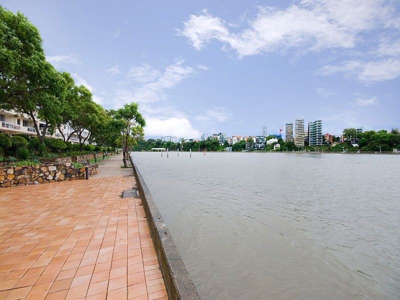 18/50 Rotherham Street, Kangaroo Point QLD 4169