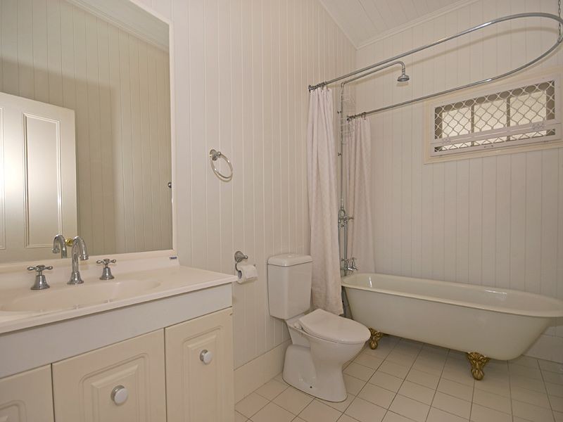 95 Ekibin Road, Annerley QLD 4103