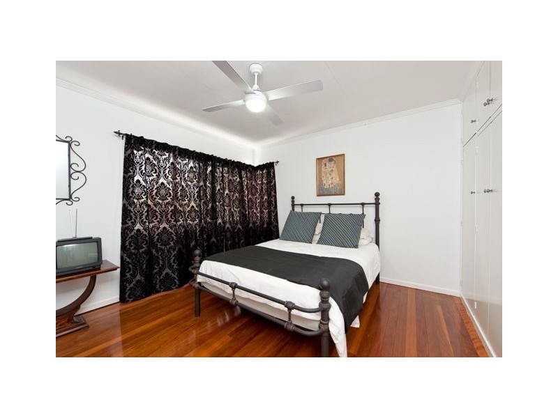 9 Mailey Street, Wishart QLD 4122