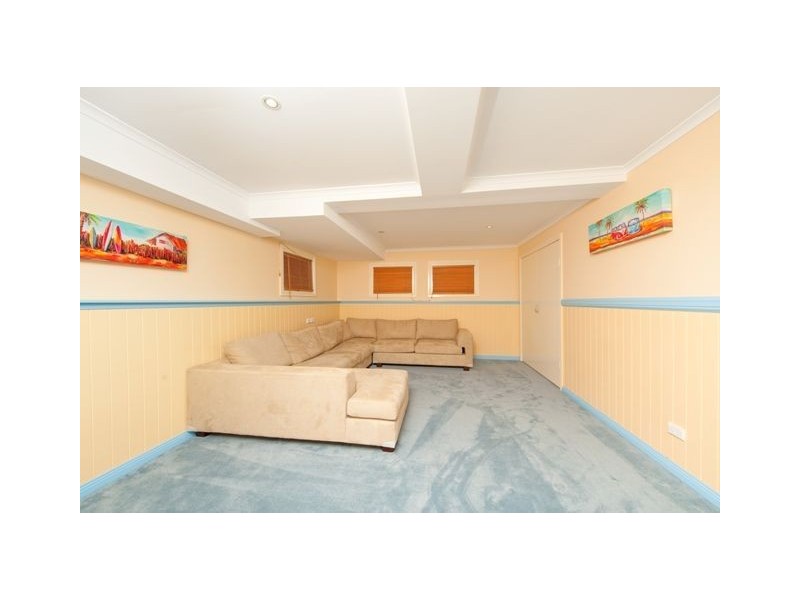 33 St Leonards Street, Coorparoo QLD 4151