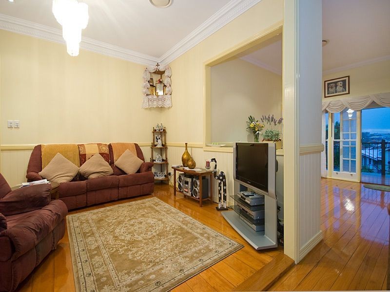 Coorparoo QLD 4151
