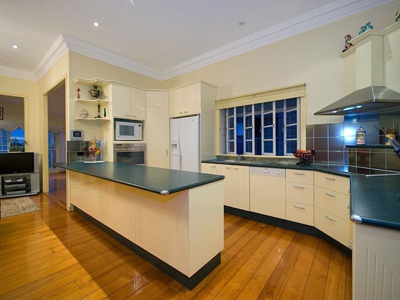 Coorparoo QLD 4151