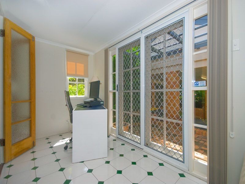 129 Sirius Street, Coorparoo QLD 4151