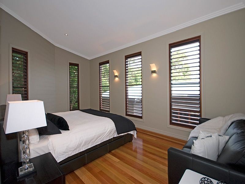 14 Aemilia Avenue, Seven Hills QLD 4170