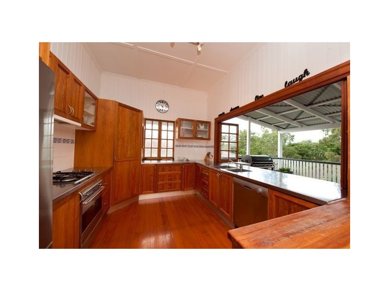 30 Solar Street, Coorparoo QLD 4151