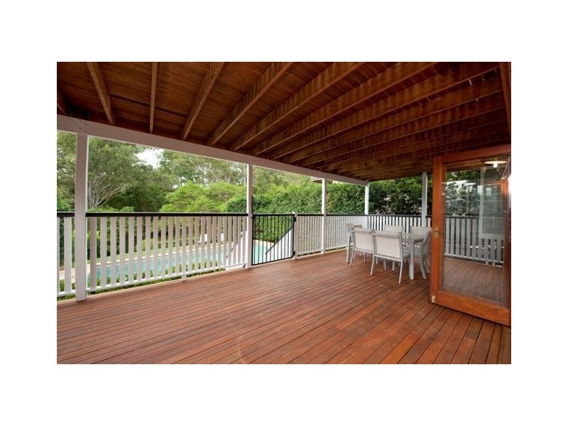 30 Solar Street, Coorparoo QLD 4151