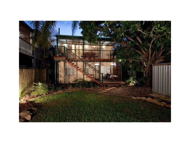 105 Pembroke Road, Coorparoo QLD 4151