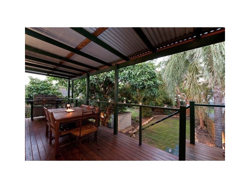 105 Pembroke Road, Coorparoo QLD 4151