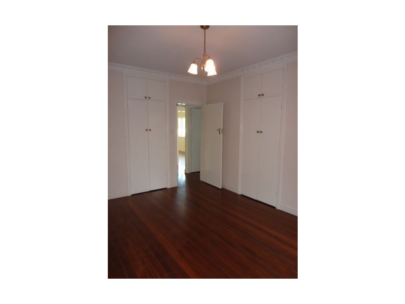 259 Ferguson Road, Norman Park QLD 4170