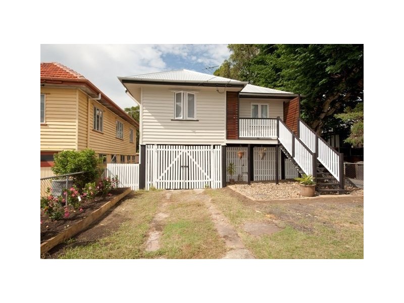 3 Rowland Street, Coorparoo QLD 4151