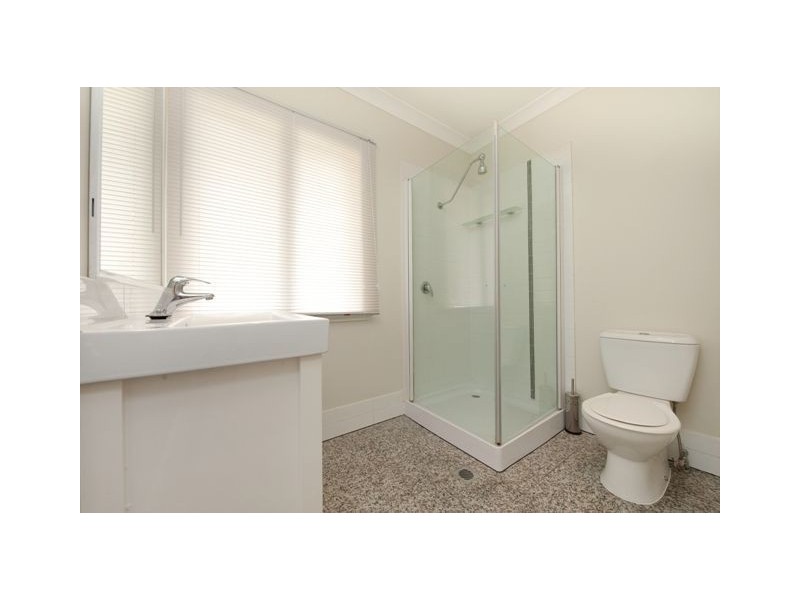 3 Rowland Street, Coorparoo QLD 4151