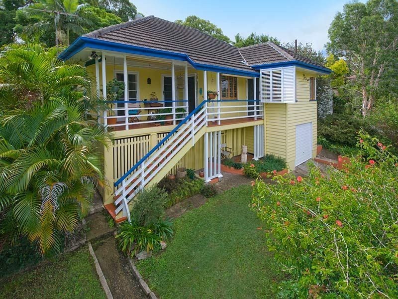 42 Coonara Street, Holland Park QLD 4121