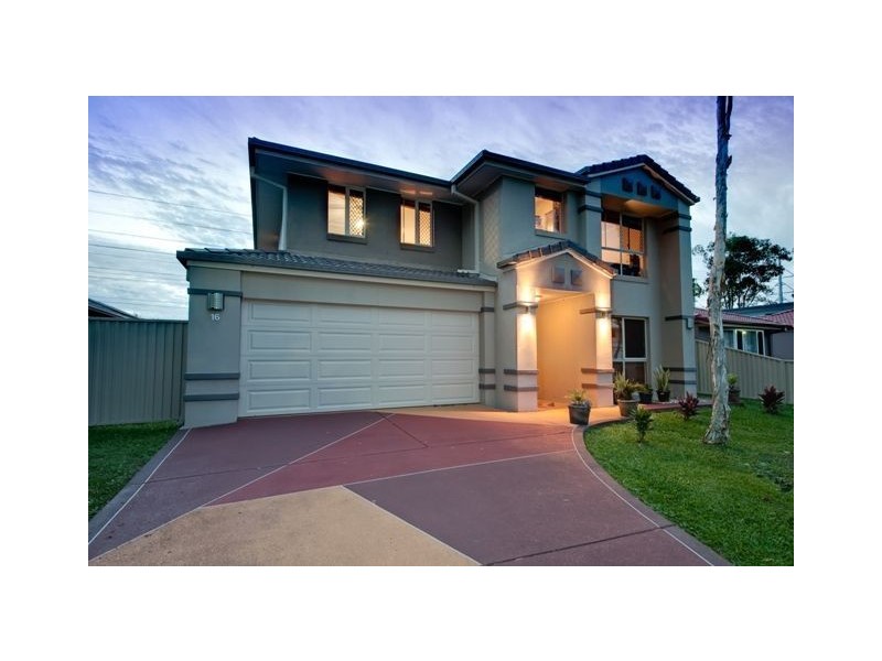 16 Melaleuca Place, Carindale QLD 4152