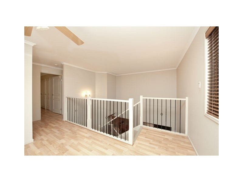 16 Melaleuca Place, Carindale QLD 4152