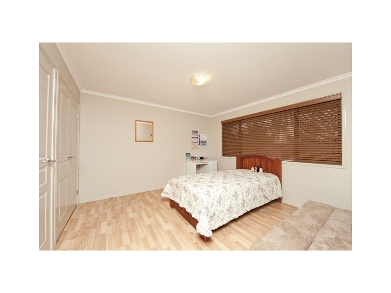 16 Melaleuca Place, Carindale QLD 4152