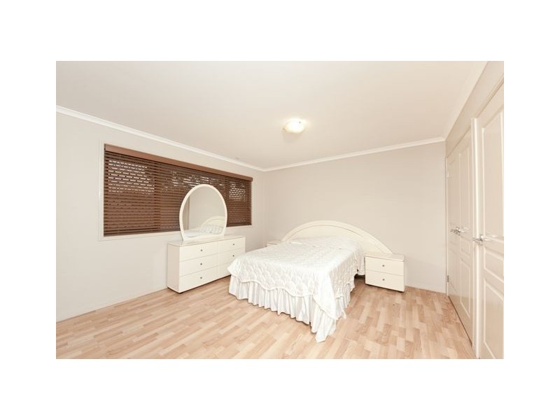 16 Melaleuca Place, Carindale QLD 4152