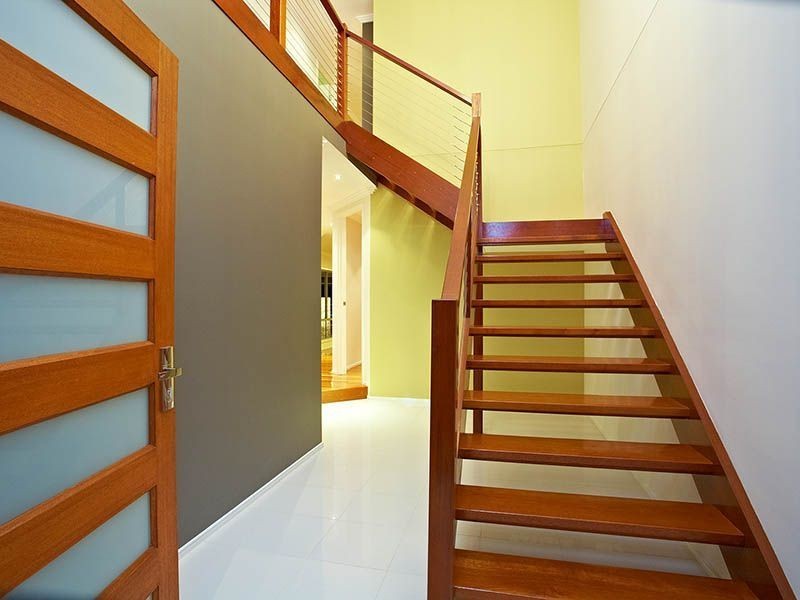 11 Waratah Avenue, Holland Park West QLD 4121