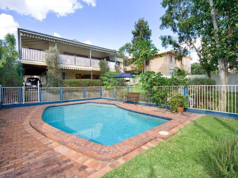 23 Lancaster Street, Coorparoo QLD 4151