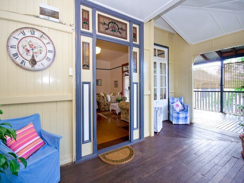 23 Lancaster Street, Coorparoo QLD 4151