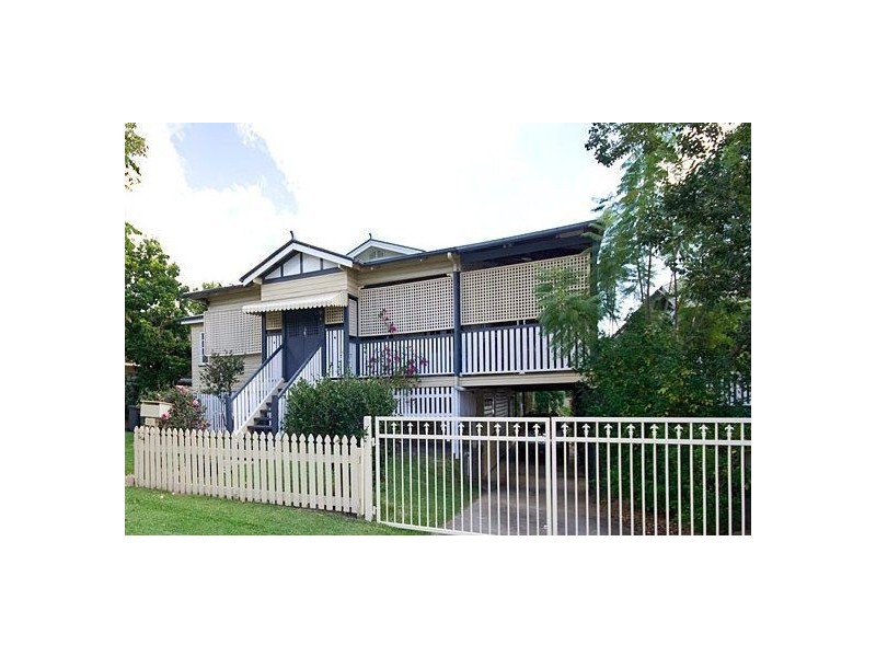 23 Lancaster Street, Coorparoo QLD 4151